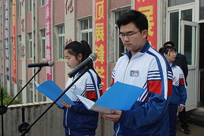 母親節(jié)學(xué)生演講.JPG